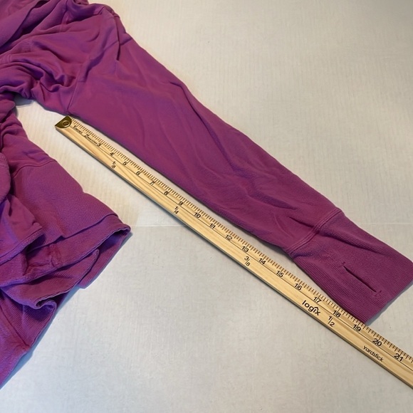 Athleta Pranayama Wrap Victorian Berry Size L - Picture 8 of 13